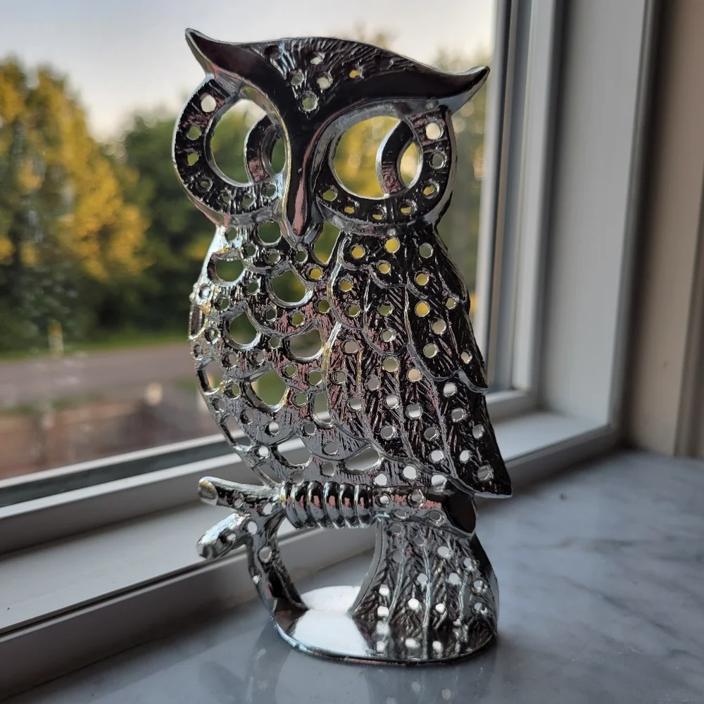 Torino Owl Pierced Earring Holder ~ Silver-tone ~ Vintage? ~ Retro ~ 1970s Vibe